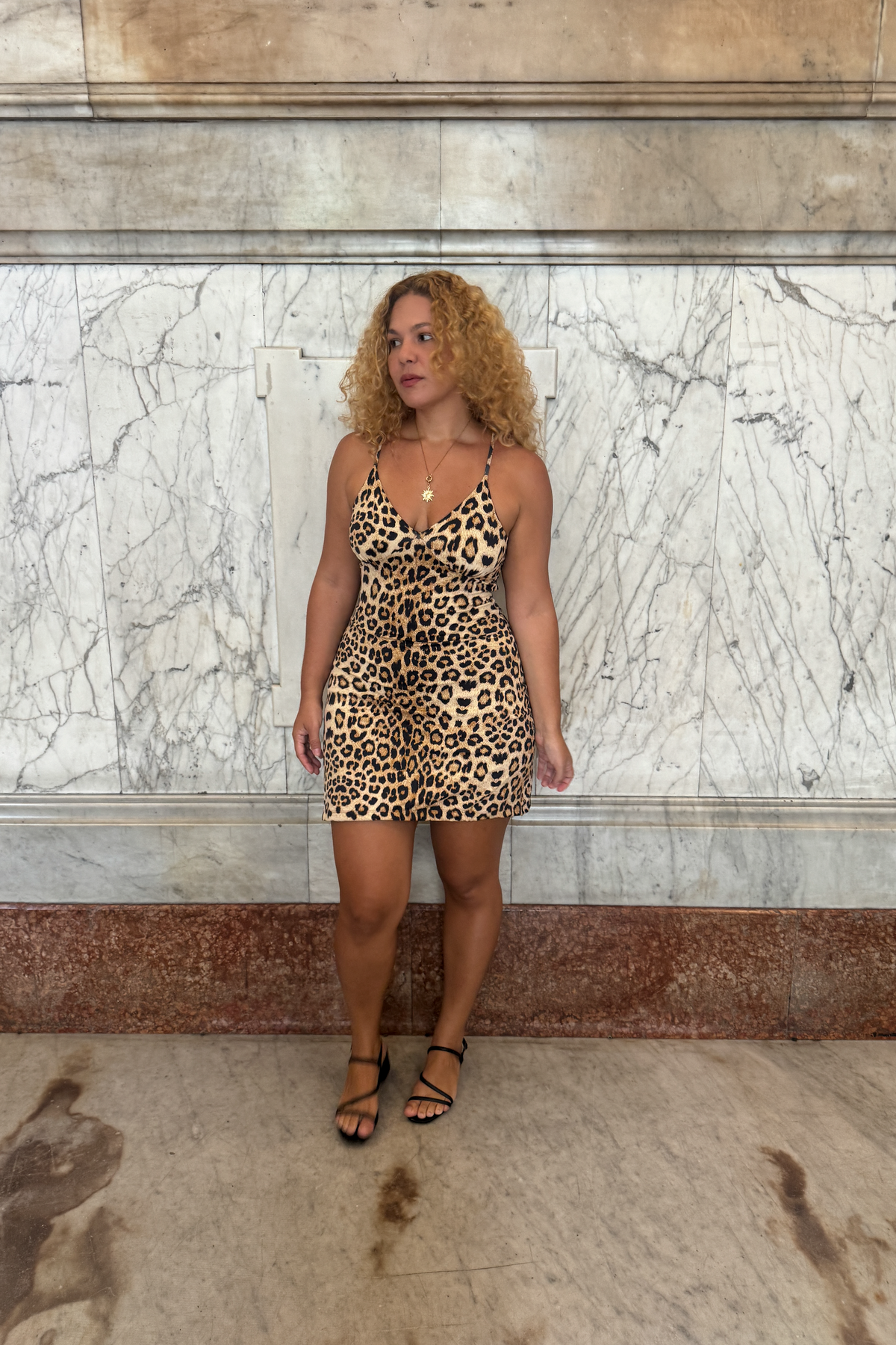 Vestido Marina Curto Onça