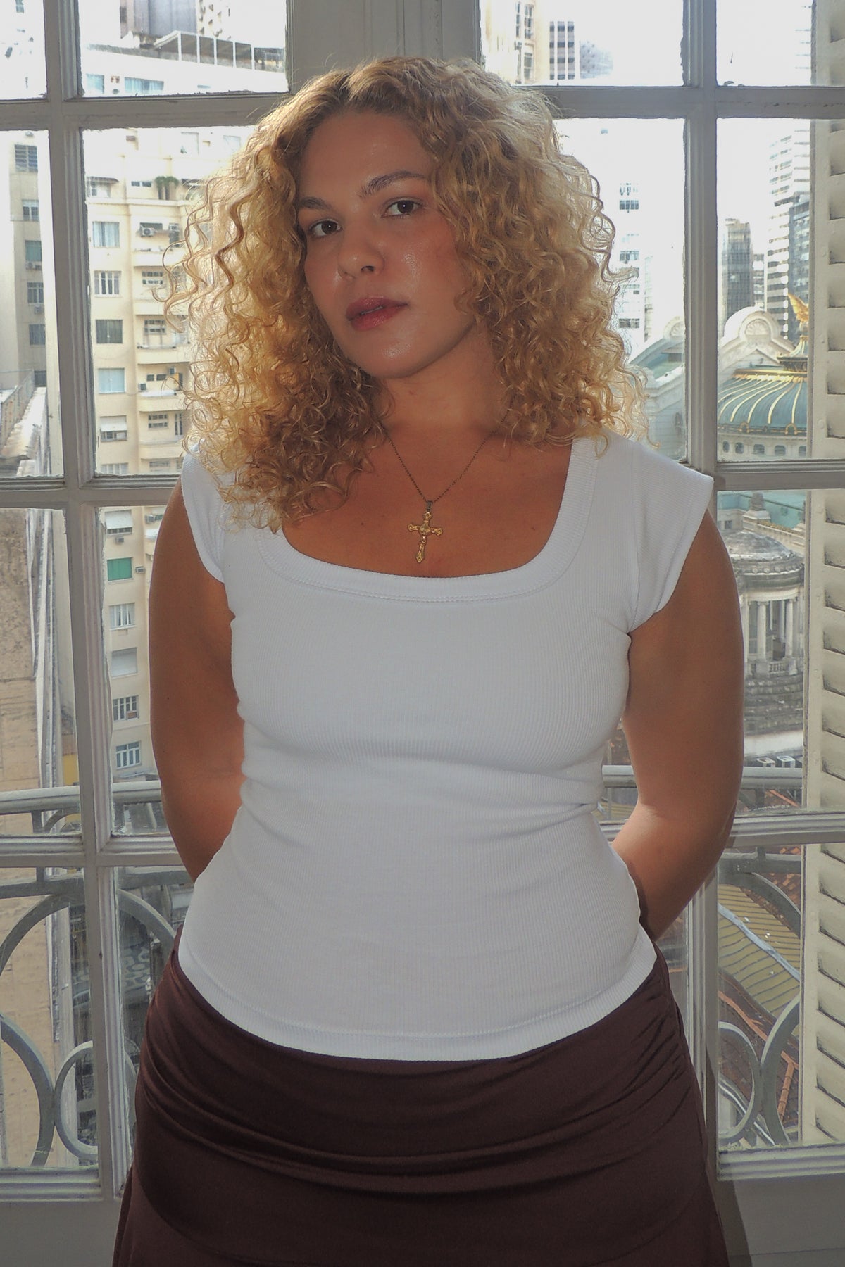 Blusa Manguinha Decote Redondo Longa