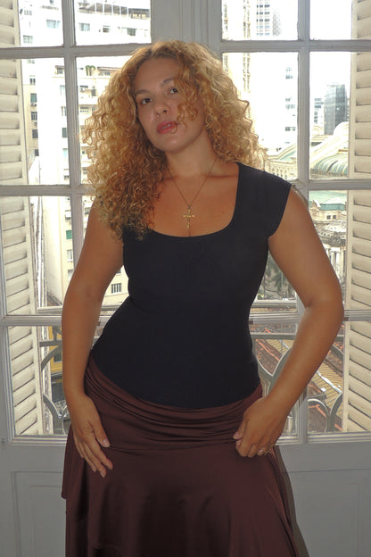 Blusa Manguinha Decote Redondo Longa